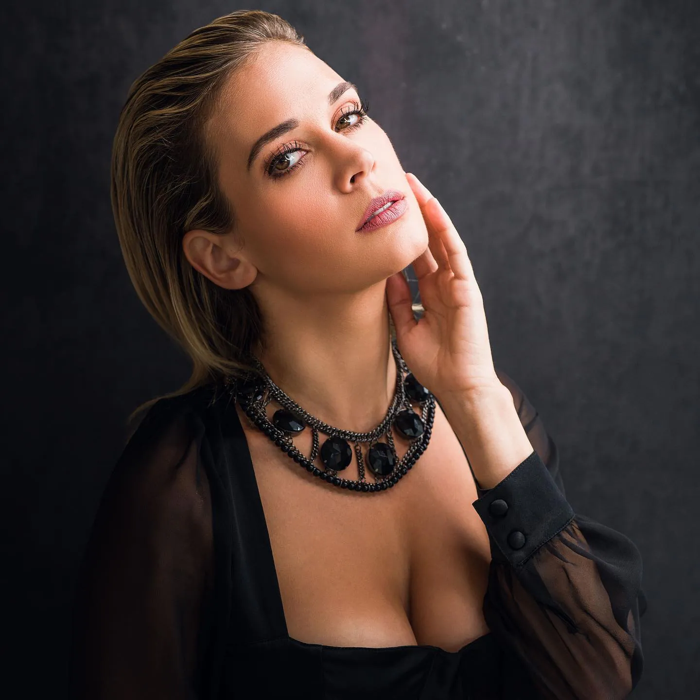 Lauren Compton - lauren-compton-hot-26.webp